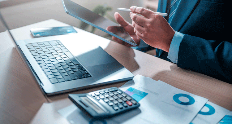 AmaInvoice vs AccountOne
